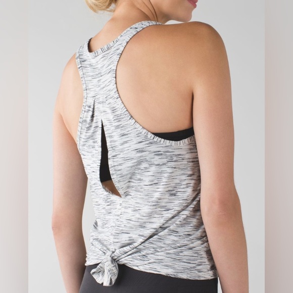 Lululemon Salute the Sun Tank Grey - Picture 2 of 9